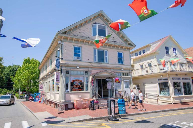 Photo of Del Mar #11165 - Cozy Retreat on Commercial Street for 2!