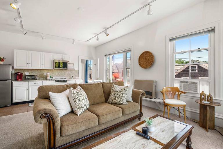 Photo of Del Mar #11167 - Steps from Nightlife, Dining, & Shopping!